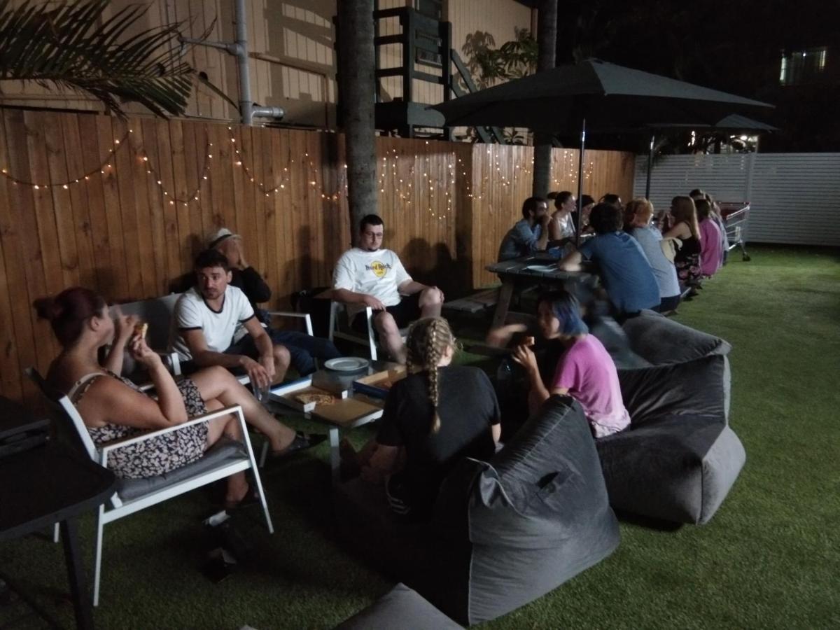 Mumma'S Hostel Surfers Paradise Gold Coast Extérieur photo