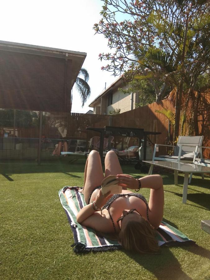 Mumma'S Hostel Surfers Paradise Gold Coast Extérieur photo