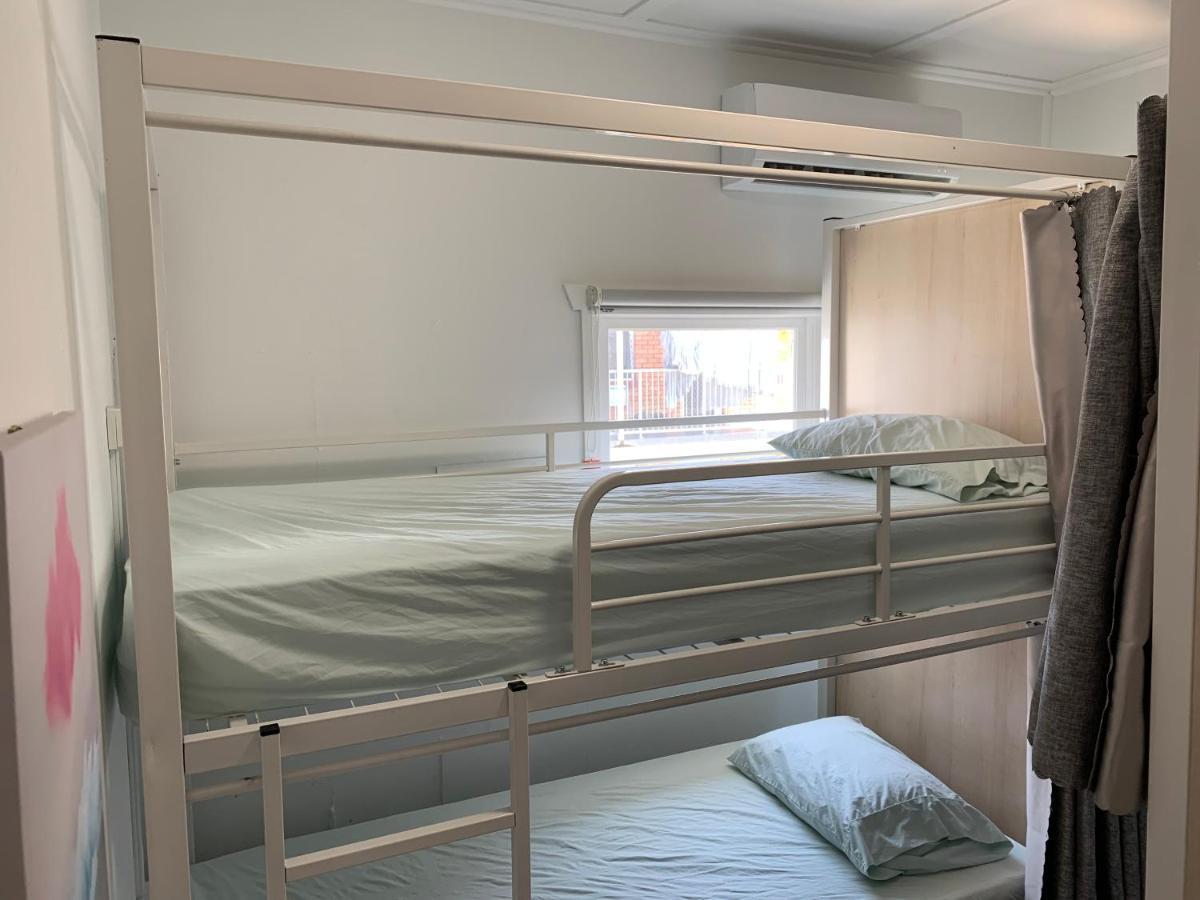 Mumma'S Hostel Surfers Paradise Gold Coast Extérieur photo